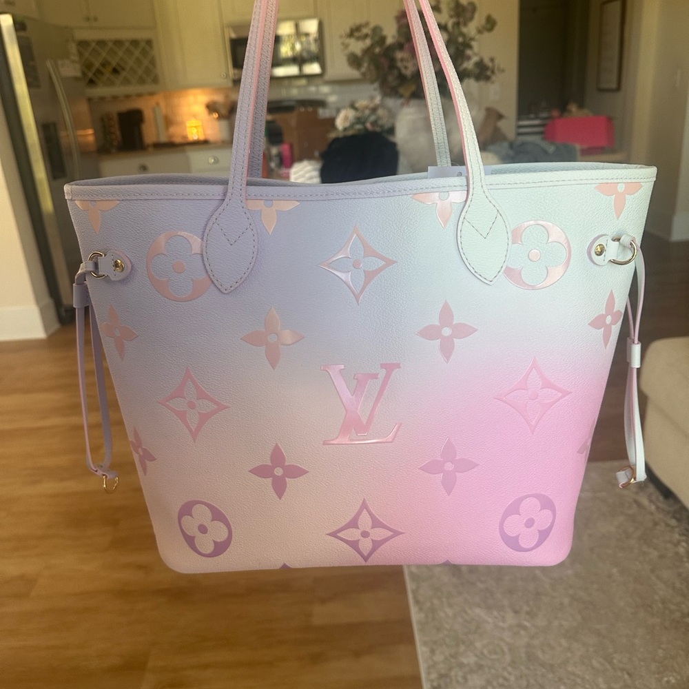 Louis Vuitton Sunrise Pastel Neverfull - Picture 2 of 12